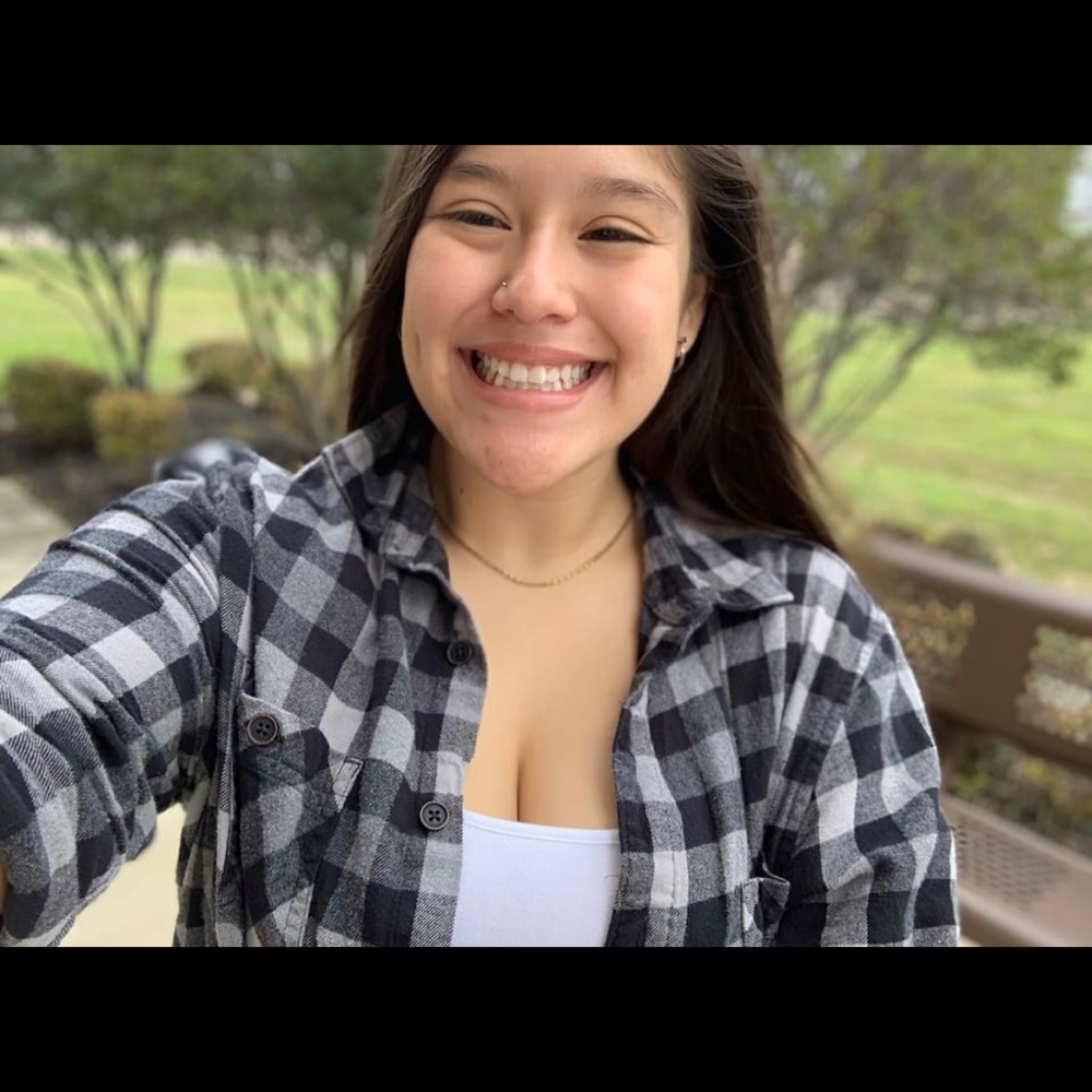 Meet your Posher, Kasandra